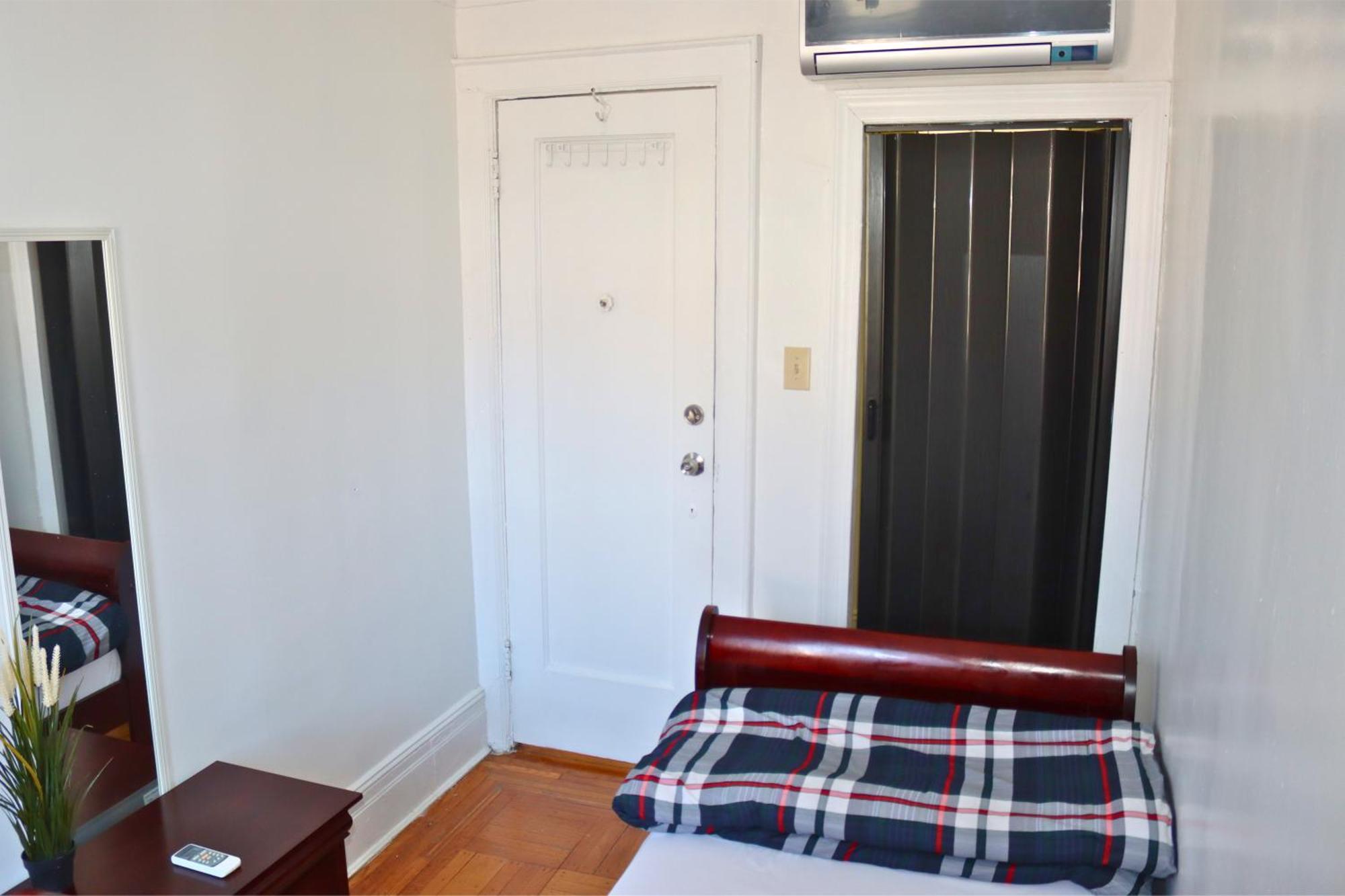 Klo Guest House Нью-Йорк Экстерьер фото
