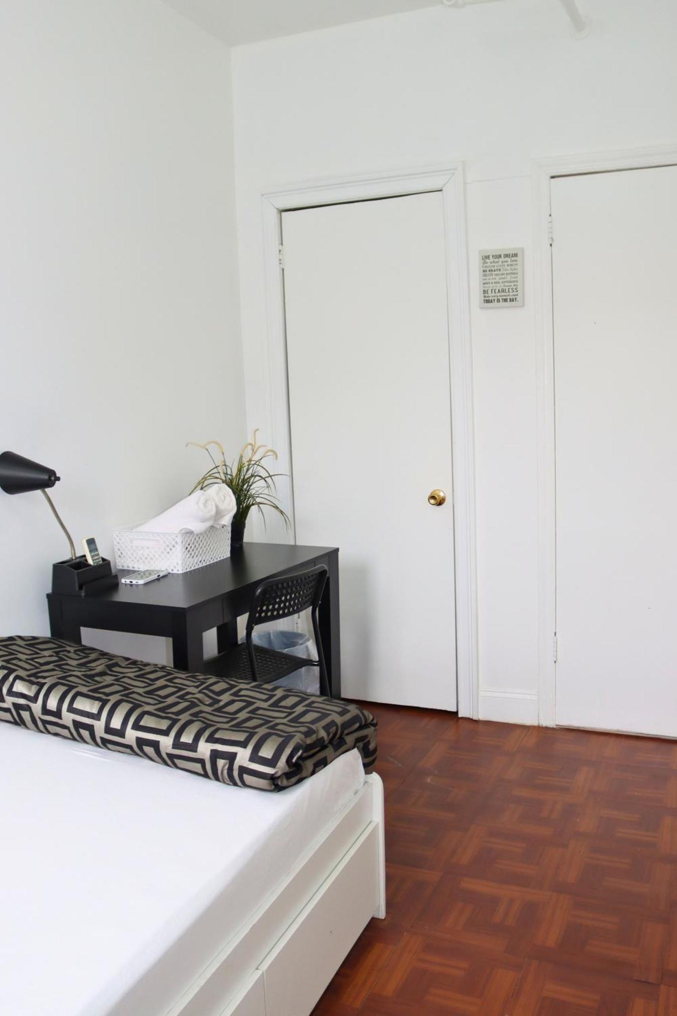 Klo Guest House Нью-Йорк Экстерьер фото
